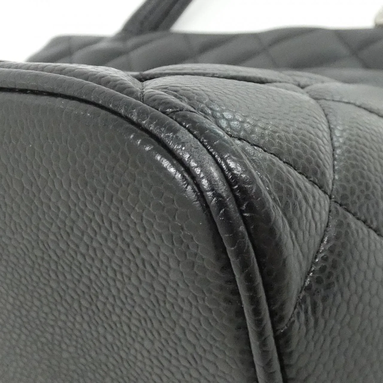 CHANEL Matelasse 1804 Handbag Grained Calfskin 3
