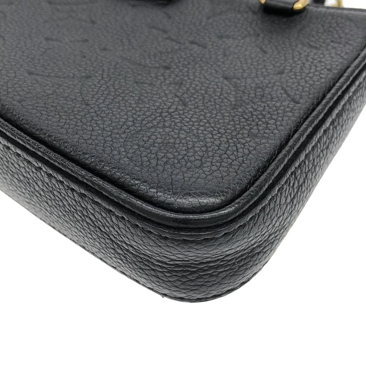 LOUIS VUITTON M80349 Pouch Monogram 3