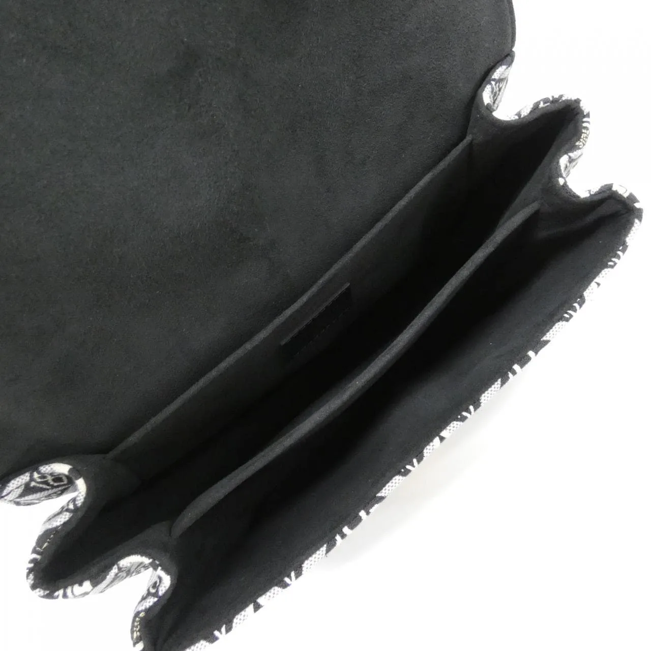 LOUIS VUITTON Pochette M57272 Handbag Black Rank B - Thumbnail 6