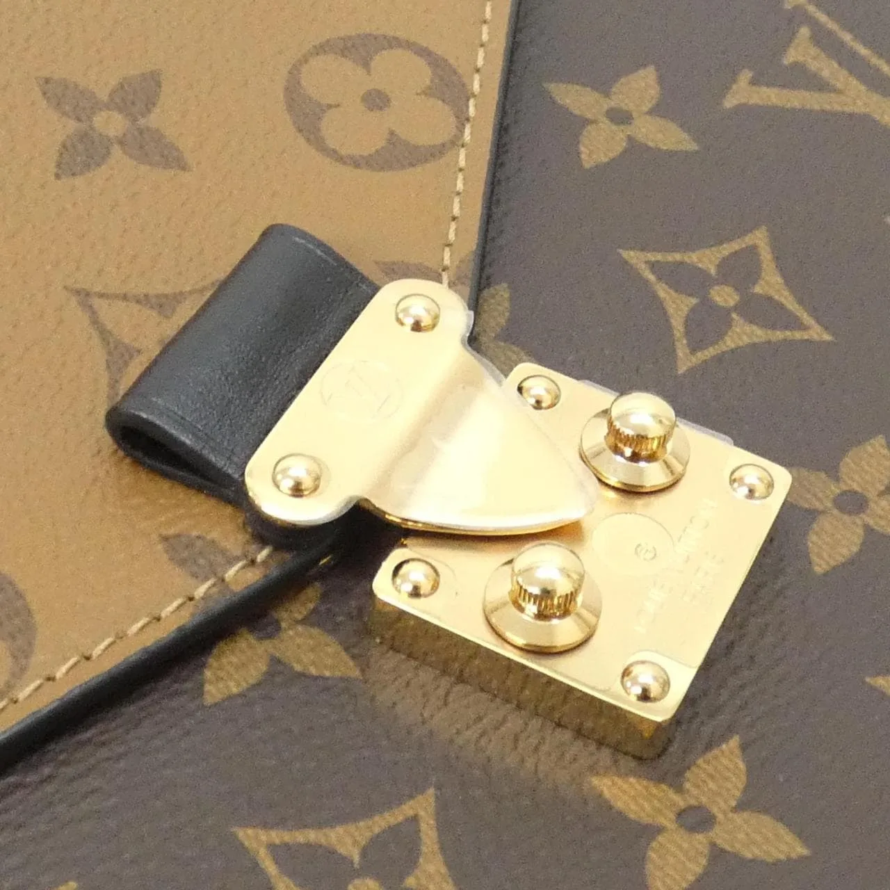 LOUIS VUITTON Pochette M44876 Handbag Monogram 5