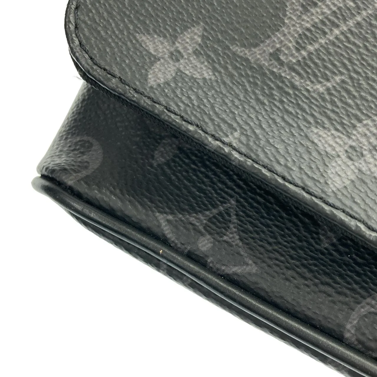 LOUIS VUITTON District M44000 肩背包 Monogram 4