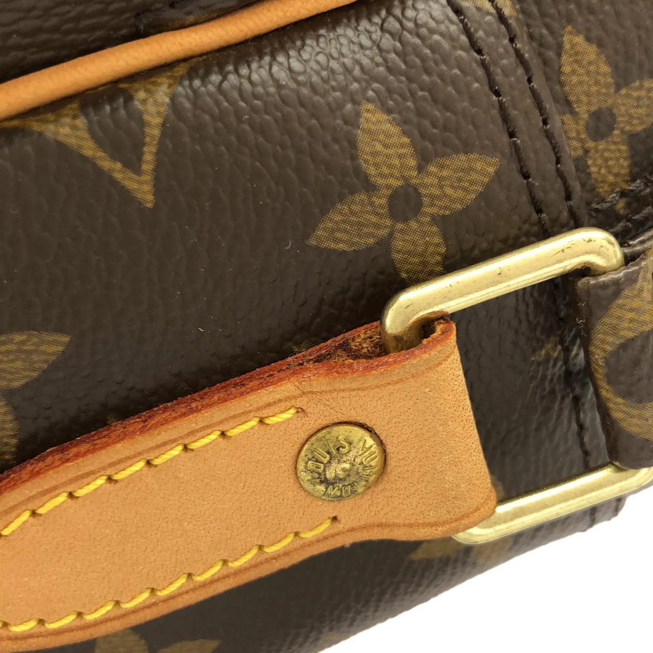 LOUIS VUITTON Nile M45244 Shoulder Monogram Black Monogram Rank A - Thumbnail 4