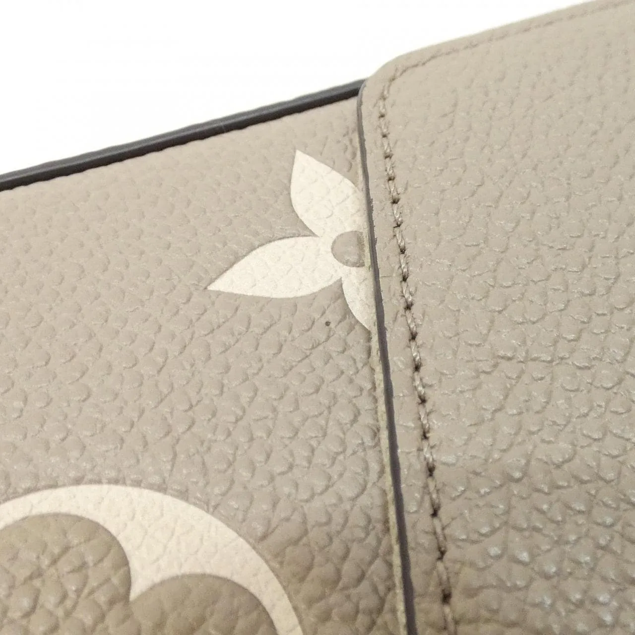 LOUIS VUITTON Pochette M69977 Shoulder Monogram 5