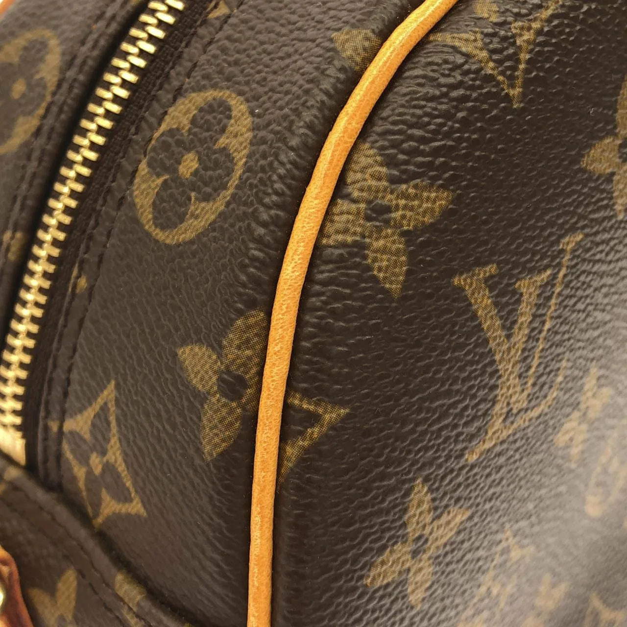 LOUIS VUITTON Blois M51221 肩背包 Monogram 4