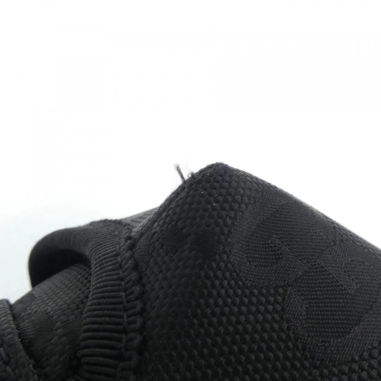 GUCCI 643858 H9HKN 肩背包 尼龍 4