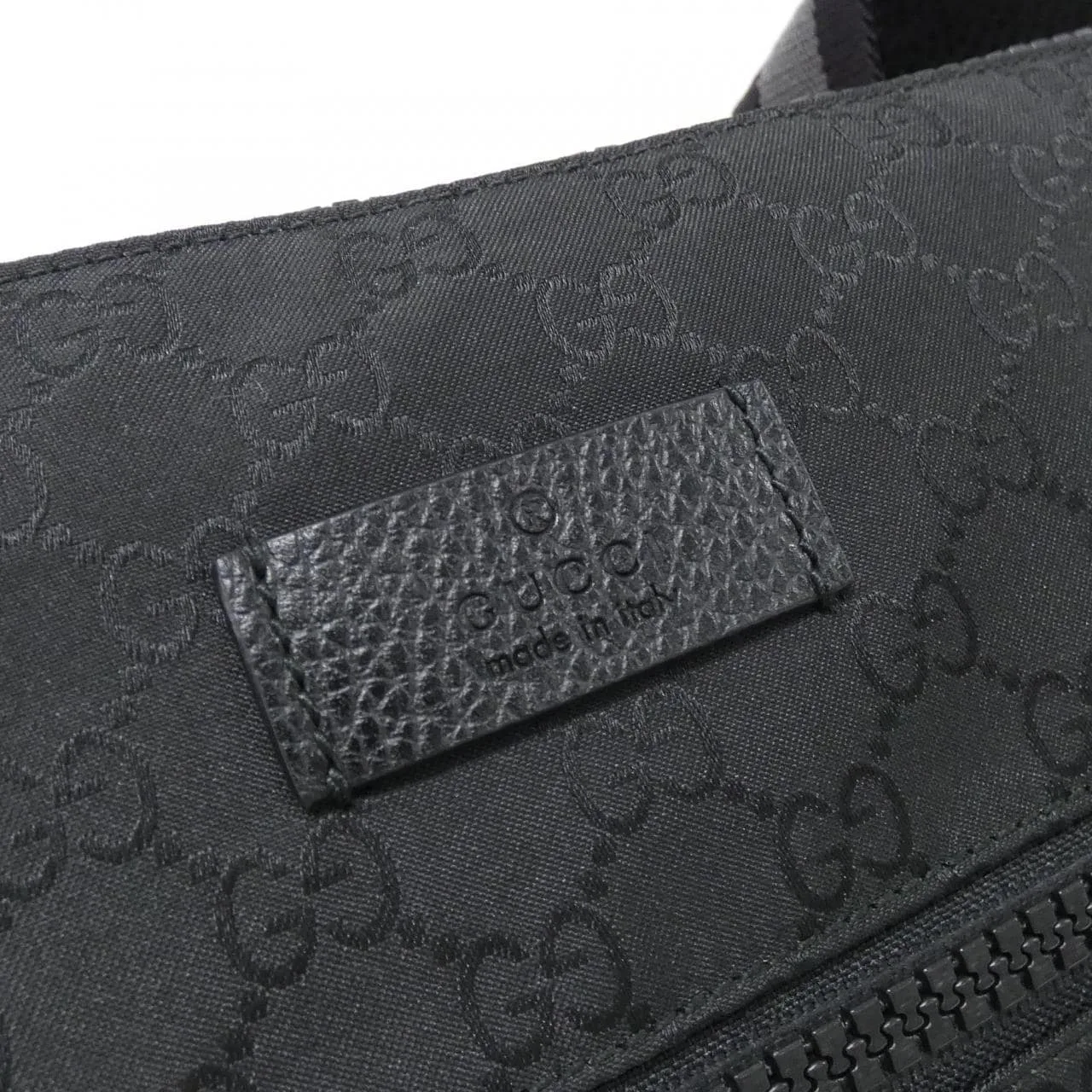 GUCCI GG Supreme 449185 G1XHN 肩背包 尼龍 4