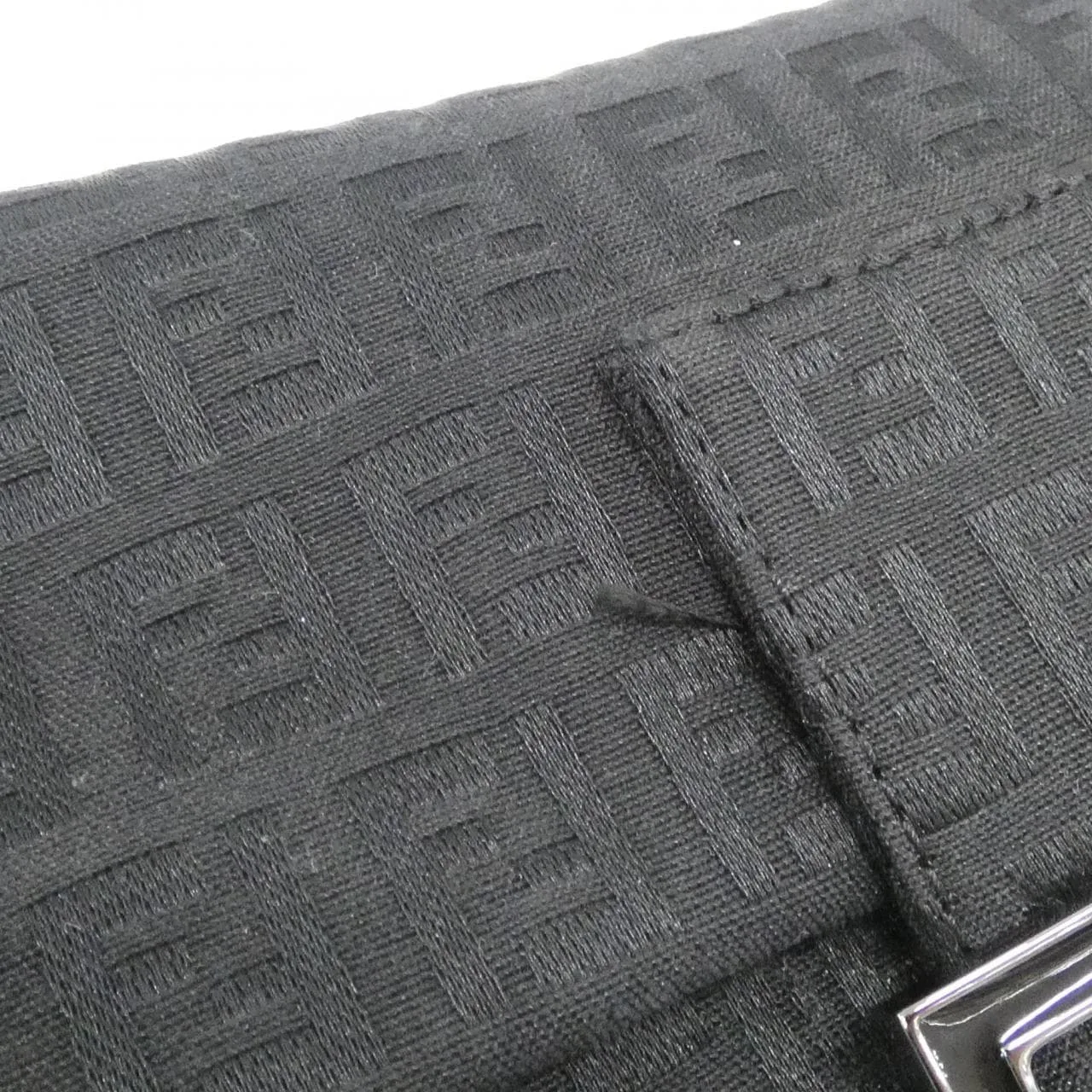FENDI Baguette 8BR000 NY9 肩背包 帆布 4