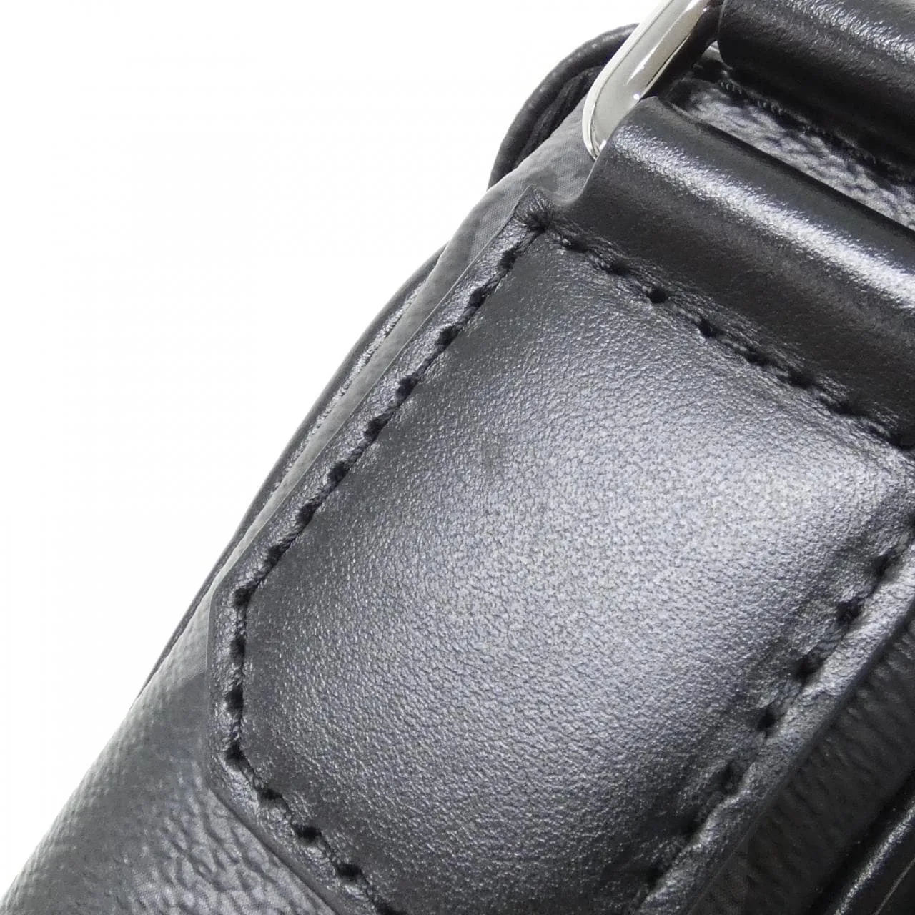 LOUIS VUITTON District M46255 Shoulder Monogram Black Monogram Rank A - Thumbnail 5