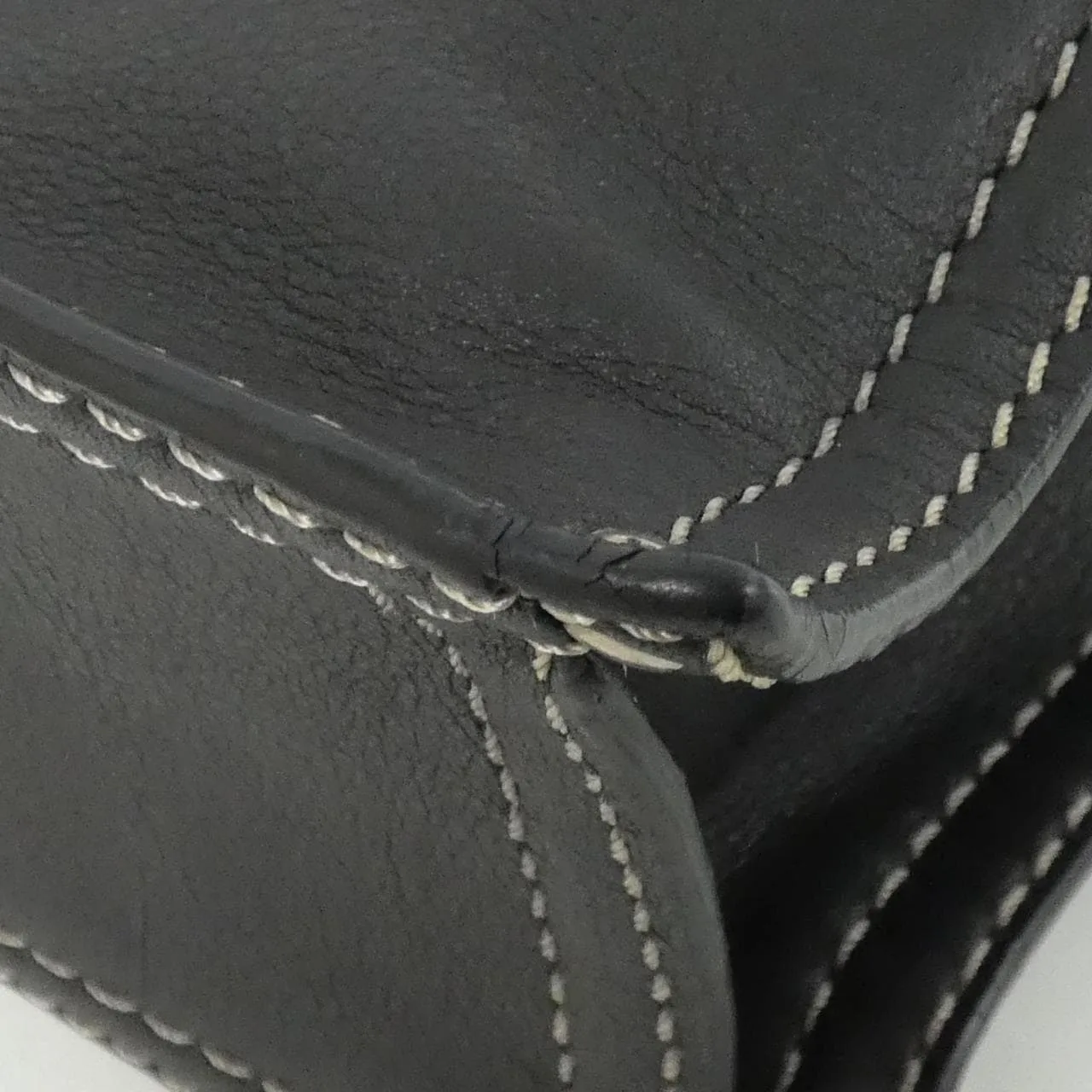 LOEWE 肩背包 皮革 3