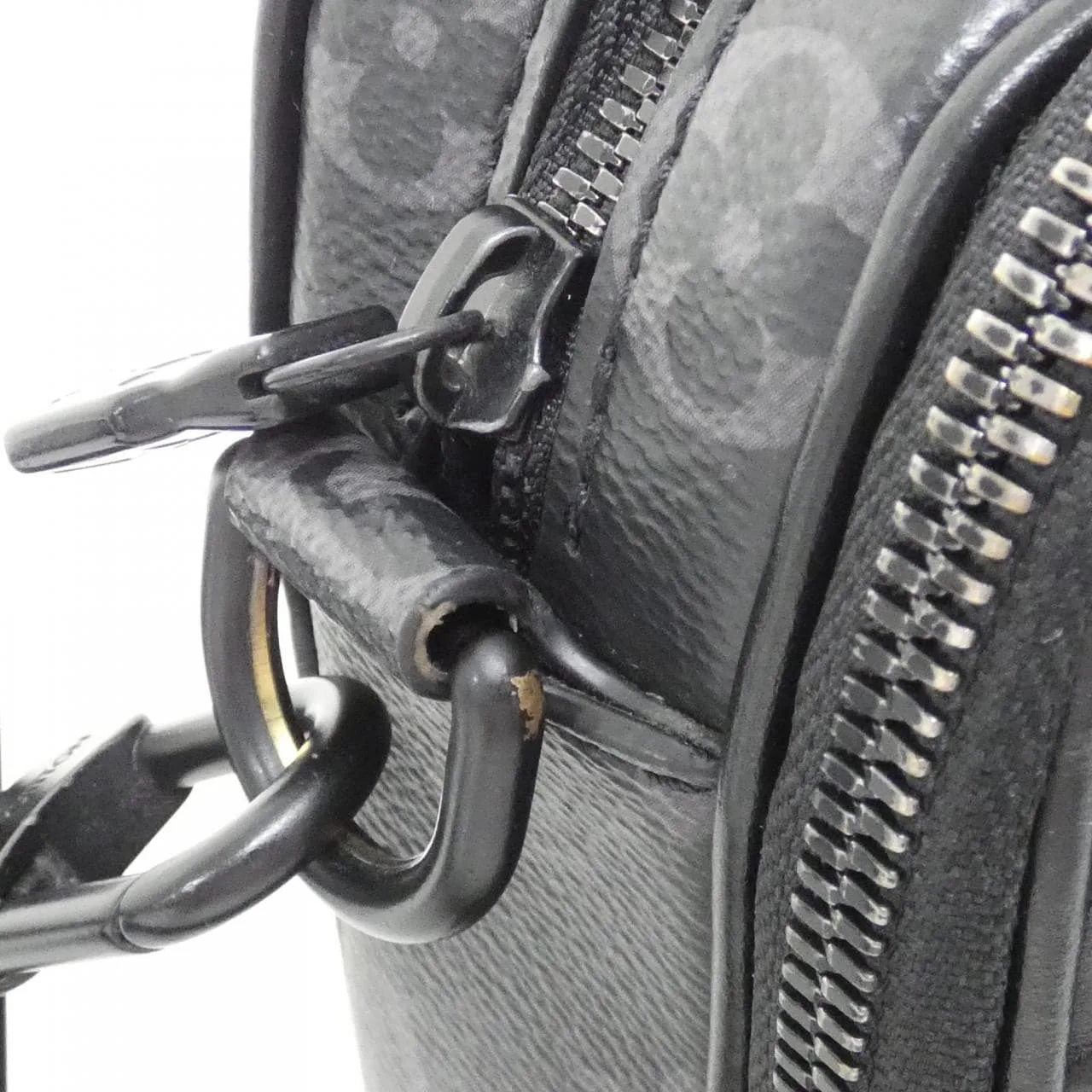 LOUIS VUITTON Eclipse M46955 Shoulder Monogram 4
