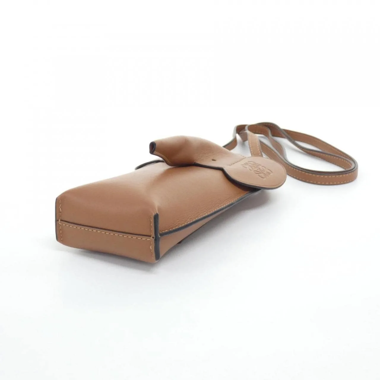 LOEWE C623B02X04 Shoulder 3