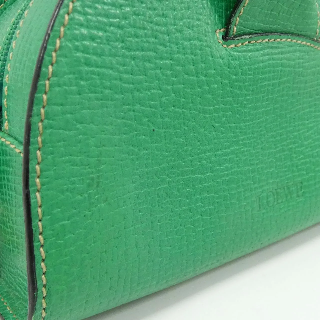 LOEWE 肩背包 皮革