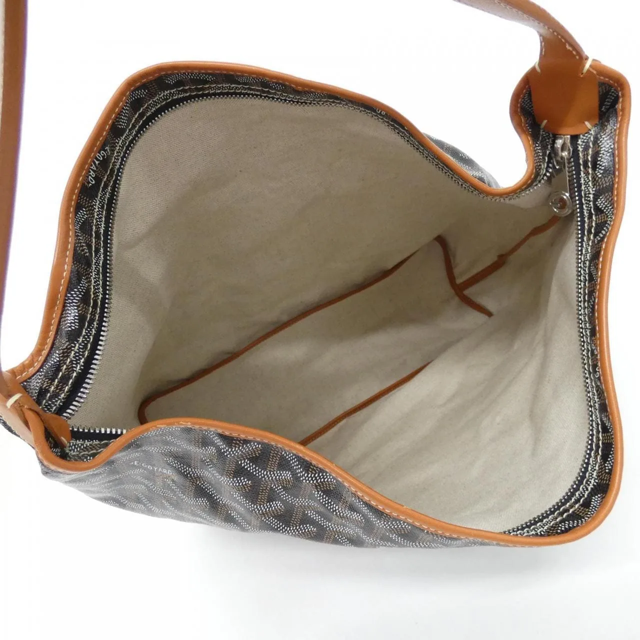 GOYARD AMA FIDJI Shoulder Canvas 5