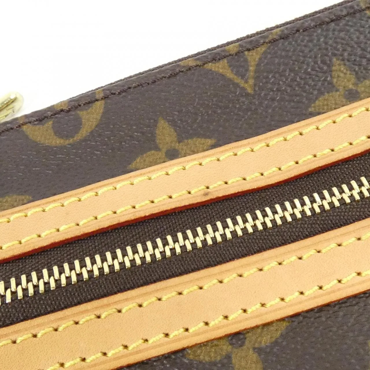 LOUIS VUITTON Pochette M40044 Shoulder Monogram Black Monogram Rank A - Thumbnail 4