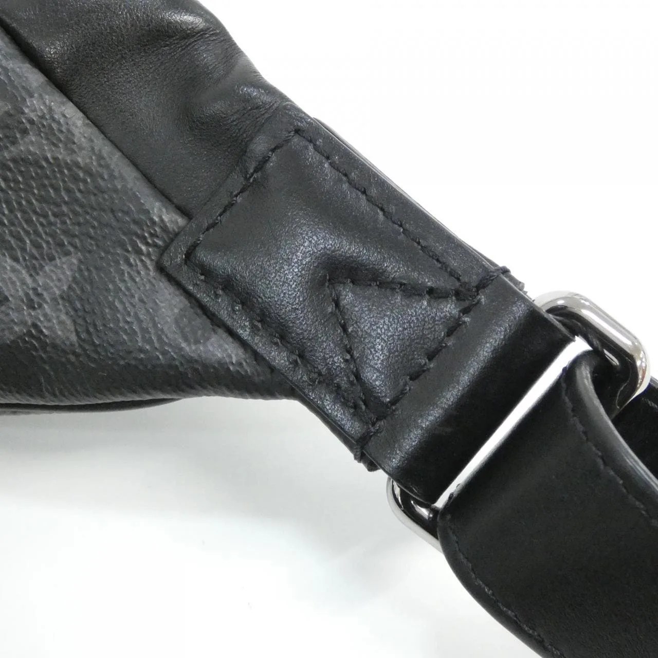 LOUIS VUITTON Discovery M44336 Shoulder Monogram Black Monogram Rank A - Thumbnail 5