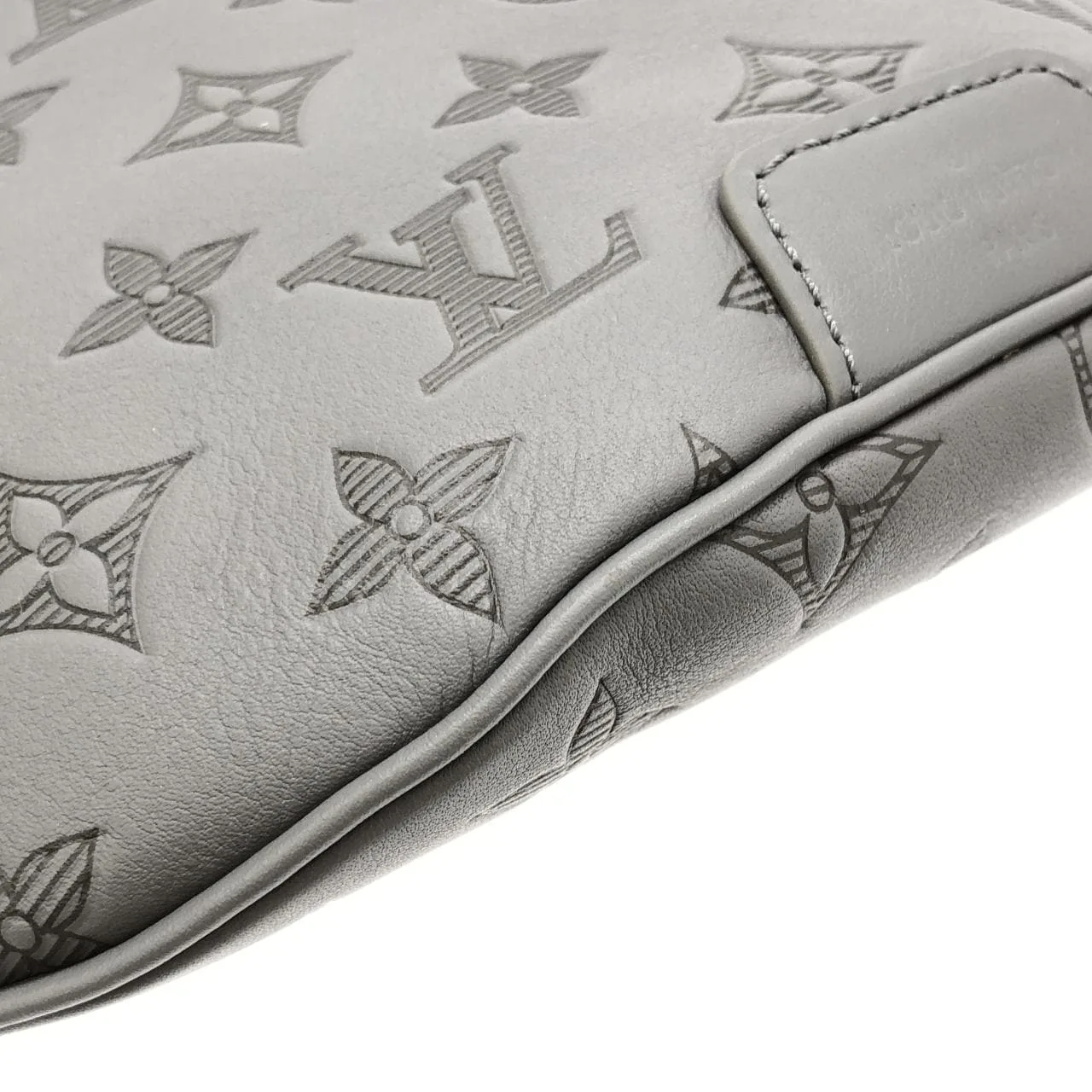 LOUIS VUITTON Discovery M46108 肩背包 Monogram 黑色 Monogram 中古品A - 縮圖 3