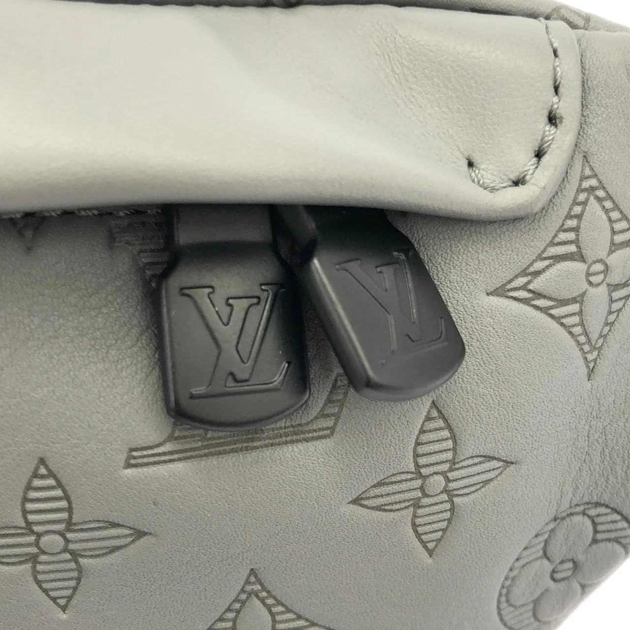 LOUIS VUITTON Discovery M46108 肩背包 Monogram 黑色 Monogram 中古品A - 縮圖 5