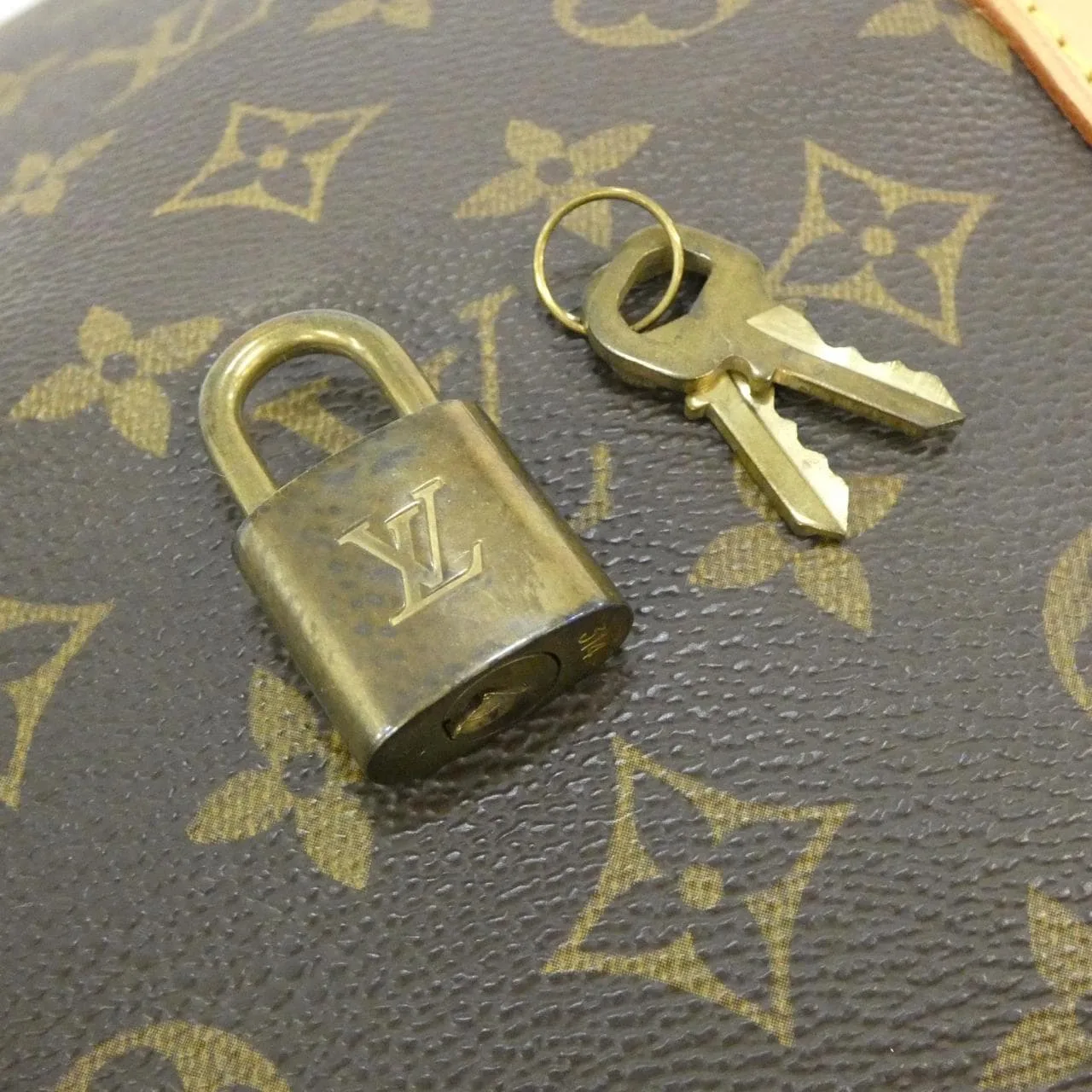 LOUIS VUITTON Keepall M41422 Boston Monogram Black Monogram Rank A - Thumbnail 3