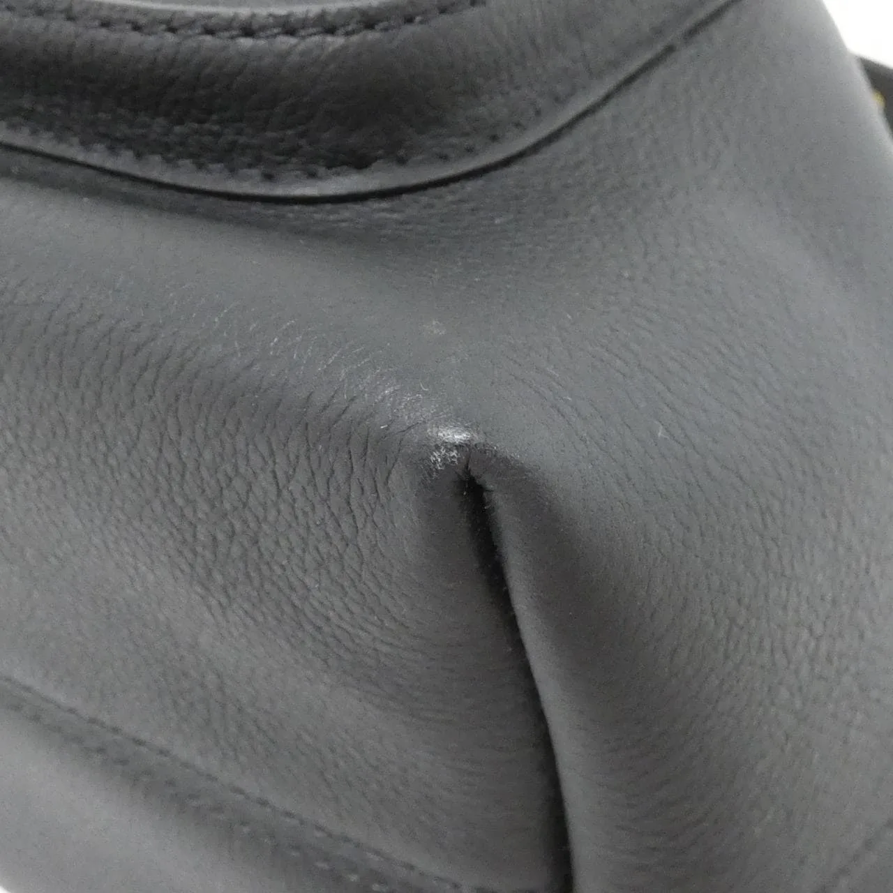 LOUIS VUITTON M57687 Shoulder Black Rank A - Thumbnail 3
