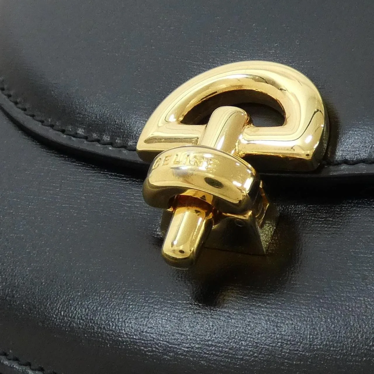 CELINE Handbag Leather 4