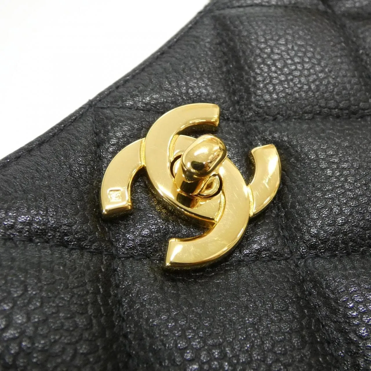 CHANEL 肩背包 荔枝紋牛皮 4