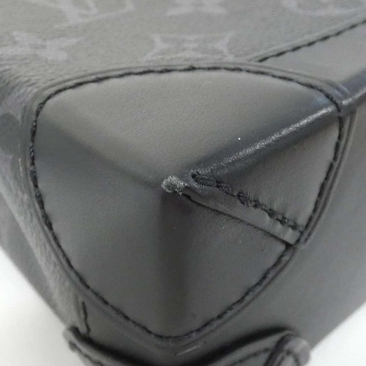 LOUIS VUITTON Eclipse M82774 手提包 Monogram 3
