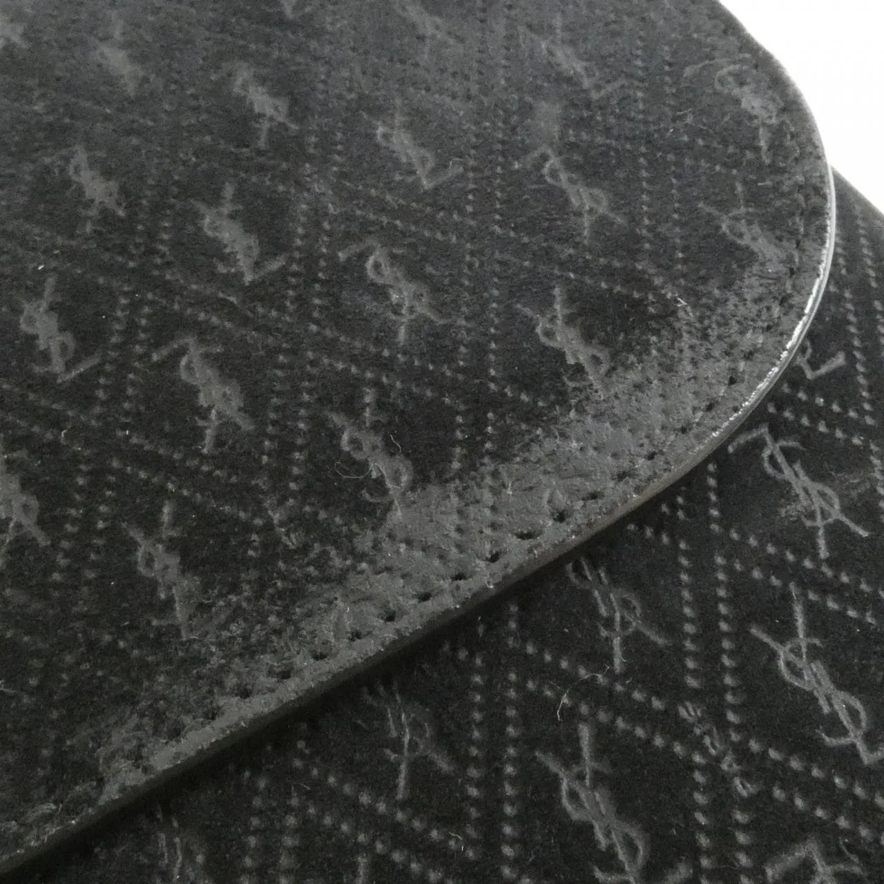SAINT LAURENT 568604 09W3W Shoulder Monogram 5