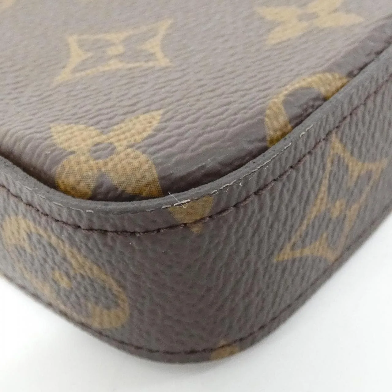 LOUIS VUITTON Pochette M81896 Shoulder Monogram Black Monogram Rank A - Thumbnail 3