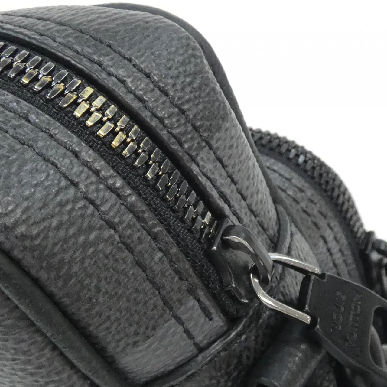 LOUIS VUITTON Nile M14988 Shoulder Canvas Black Canvas Rank A - Thumbnail 4