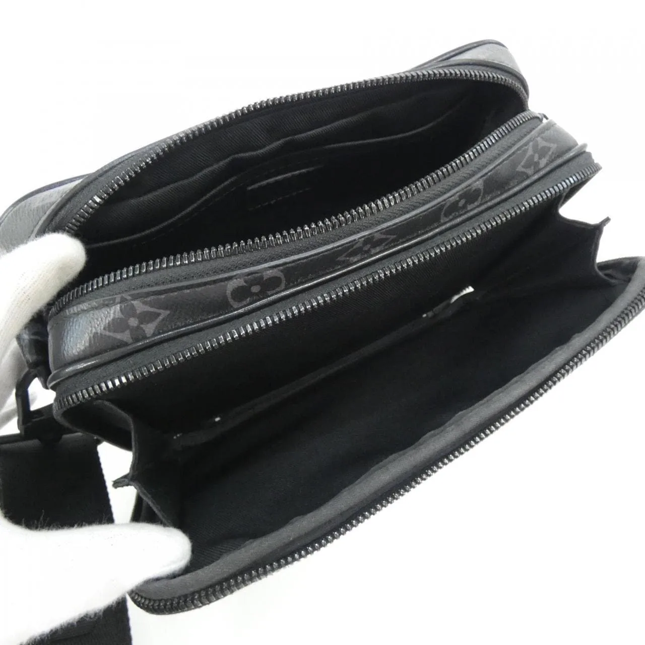 LOUIS VUITTON Eclipse M46955 Shoulder Monogram Black Monogram Rank A - Thumbnail 9