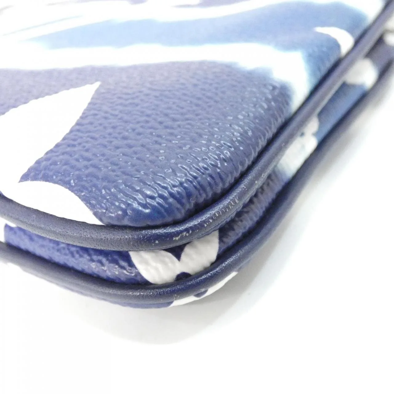 LOUIS VUITTON Pochette M69124 Shoulder Canvas 3