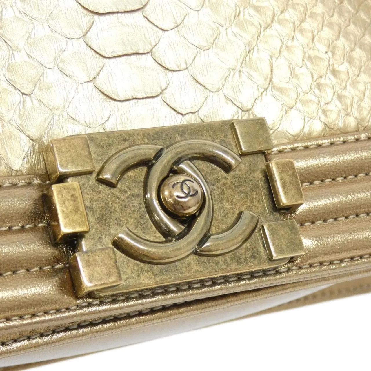 CHANEL Boy Chanel 肩背包 蟒蛇皮 4