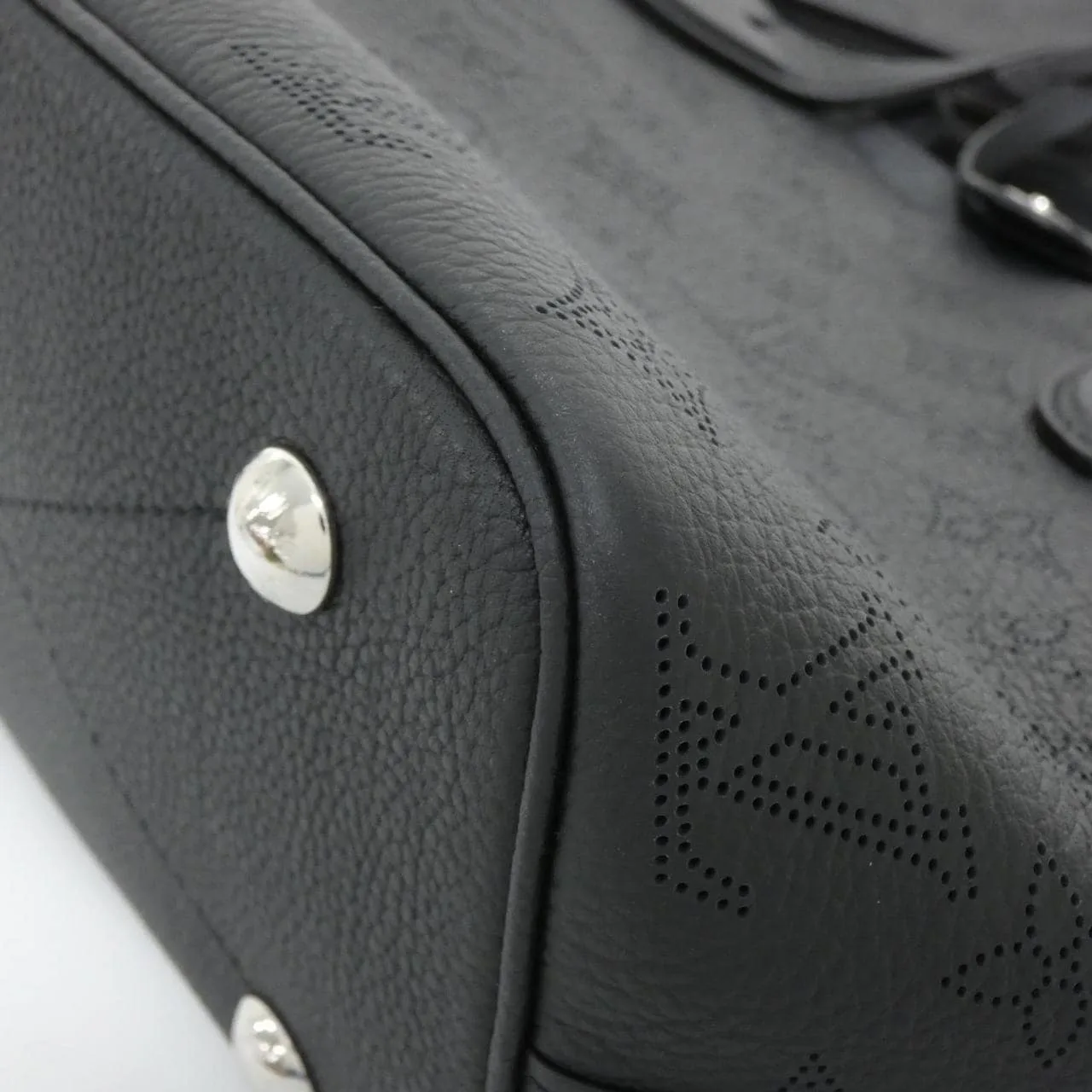 LOUIS VUITTON Mahina M21848 手提包 3