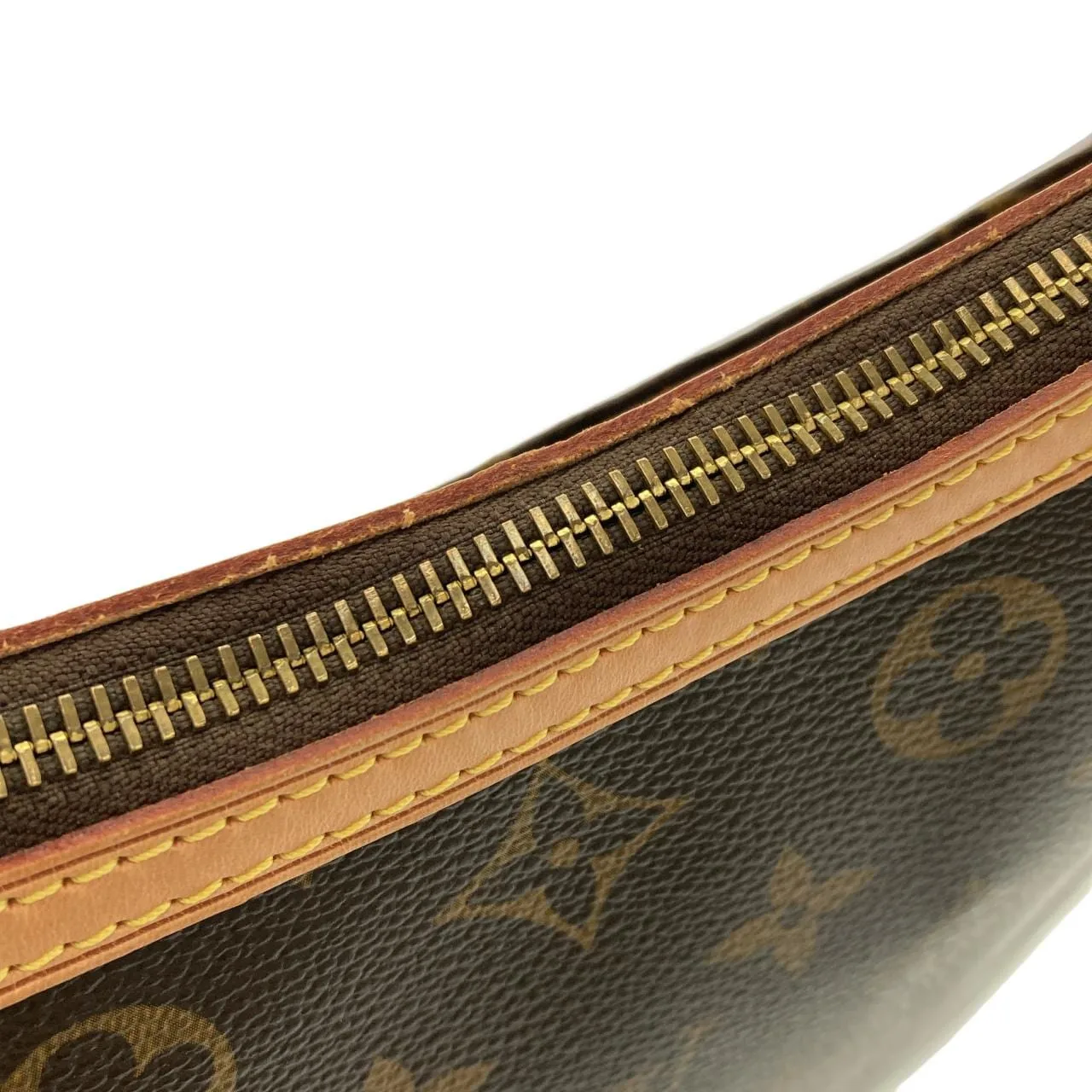 LOUIS VUITTON Odéon M56390 肩背包 Monogram 4