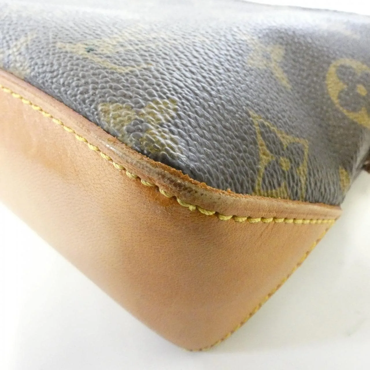 LOUIS VUITTON Trotteur M51240 Shoulder Monogram 2
