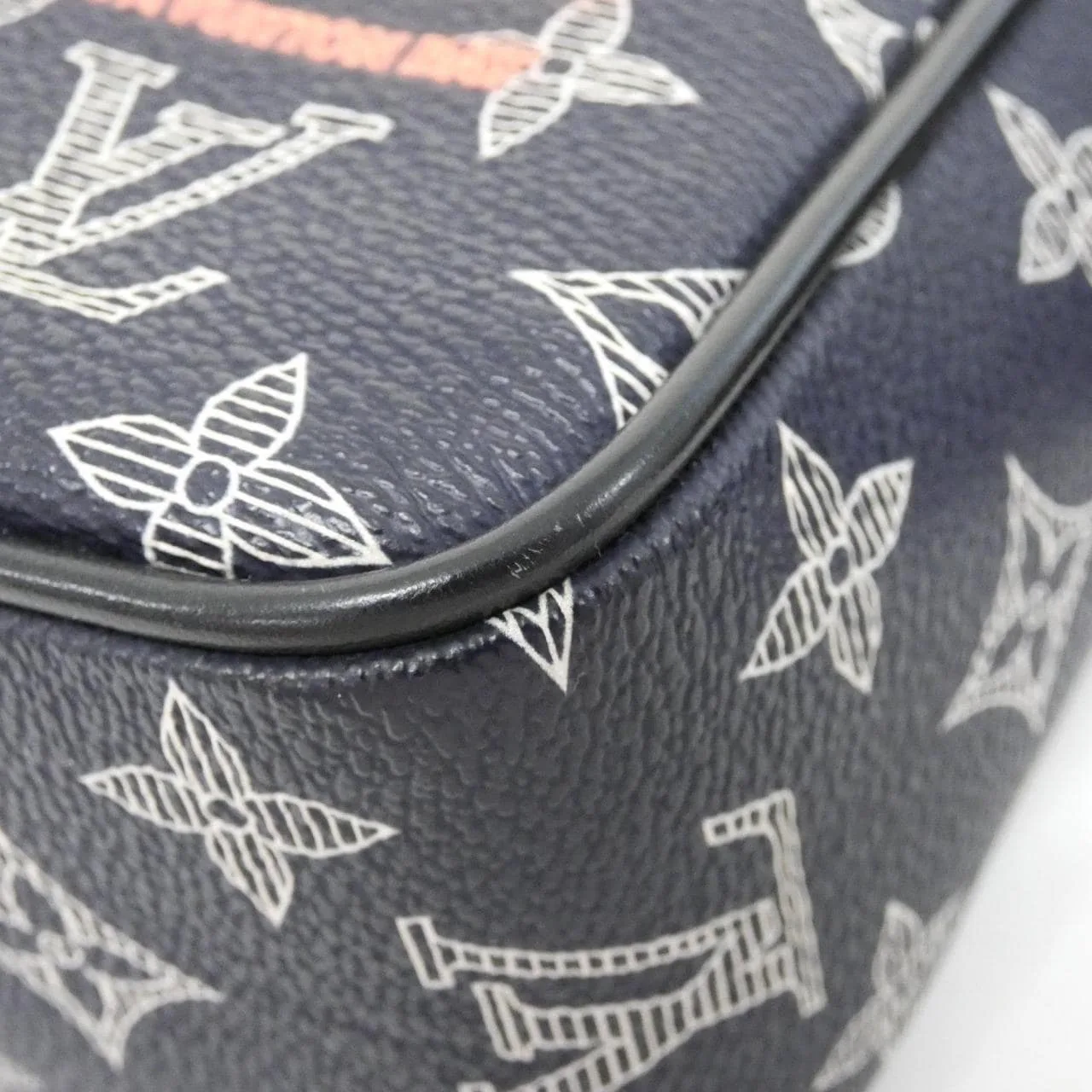 LOUIS VUITTON M43678 Shoulder Monogram 3