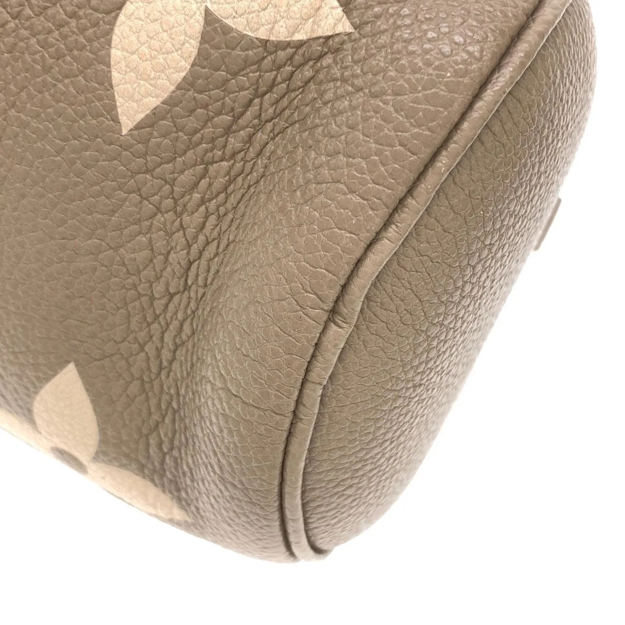 LOUIS VUITTON Papillon M46031 Shoulder Monogram 2