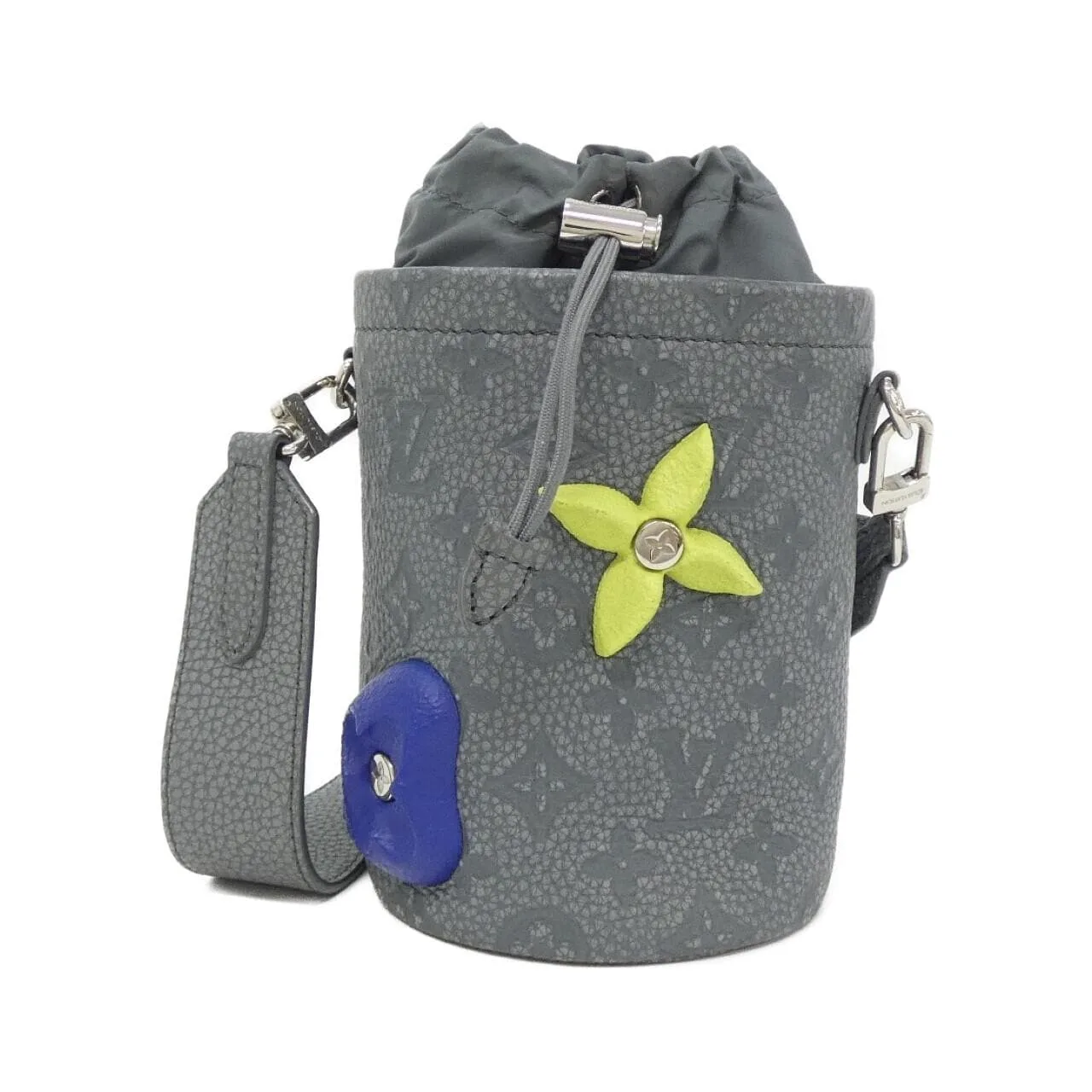 LOUIS VUITTON M81572 Pouch