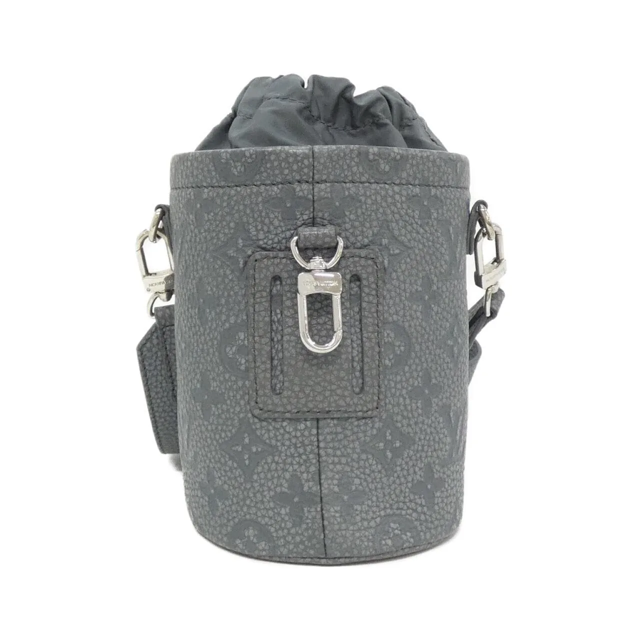 LOUIS VUITTON M81572 Pouch 2