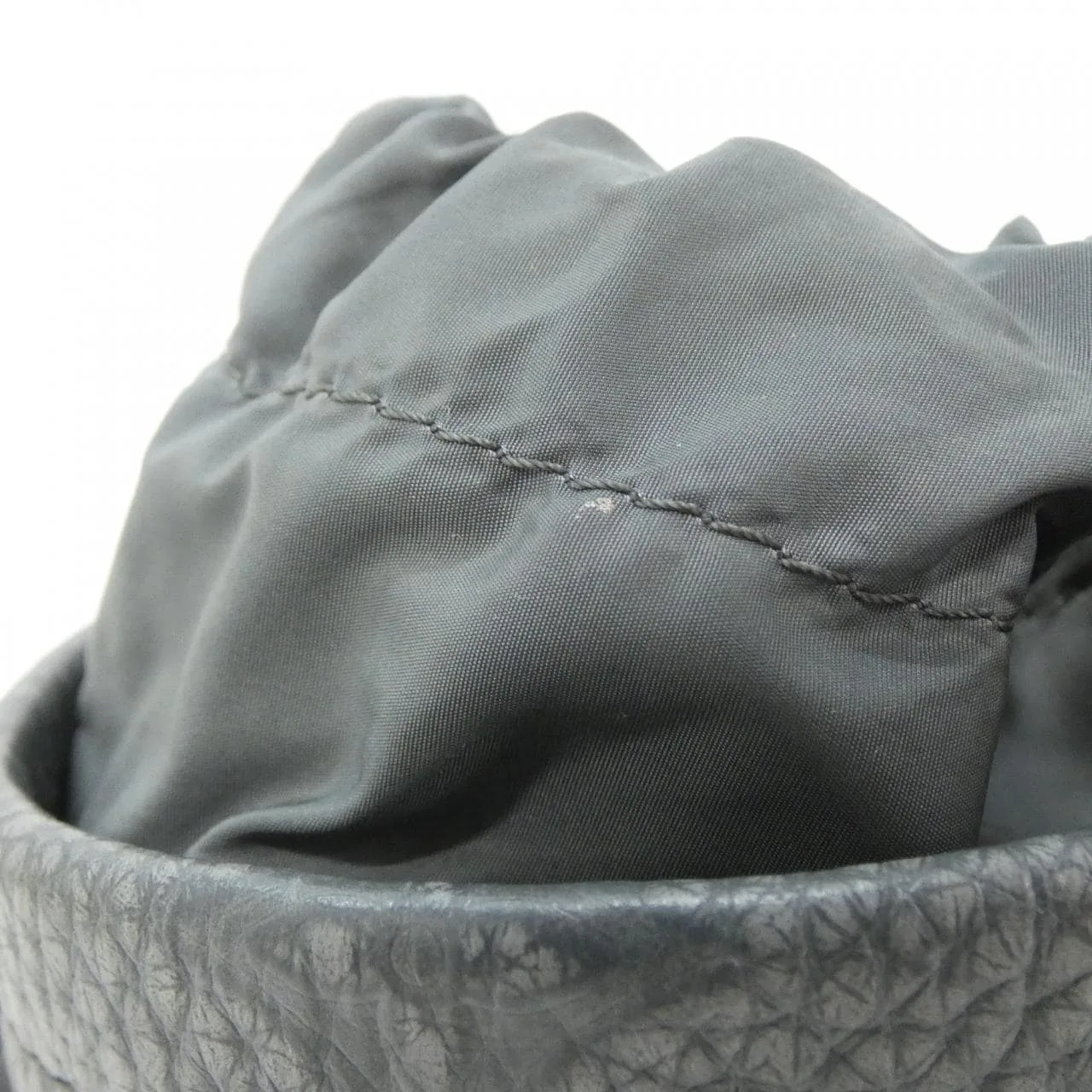 LOUIS VUITTON M81572 Pouch 5