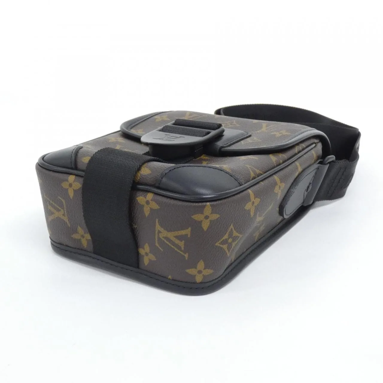 LOUIS VUITTON M46442 肩背包 Monogram 3