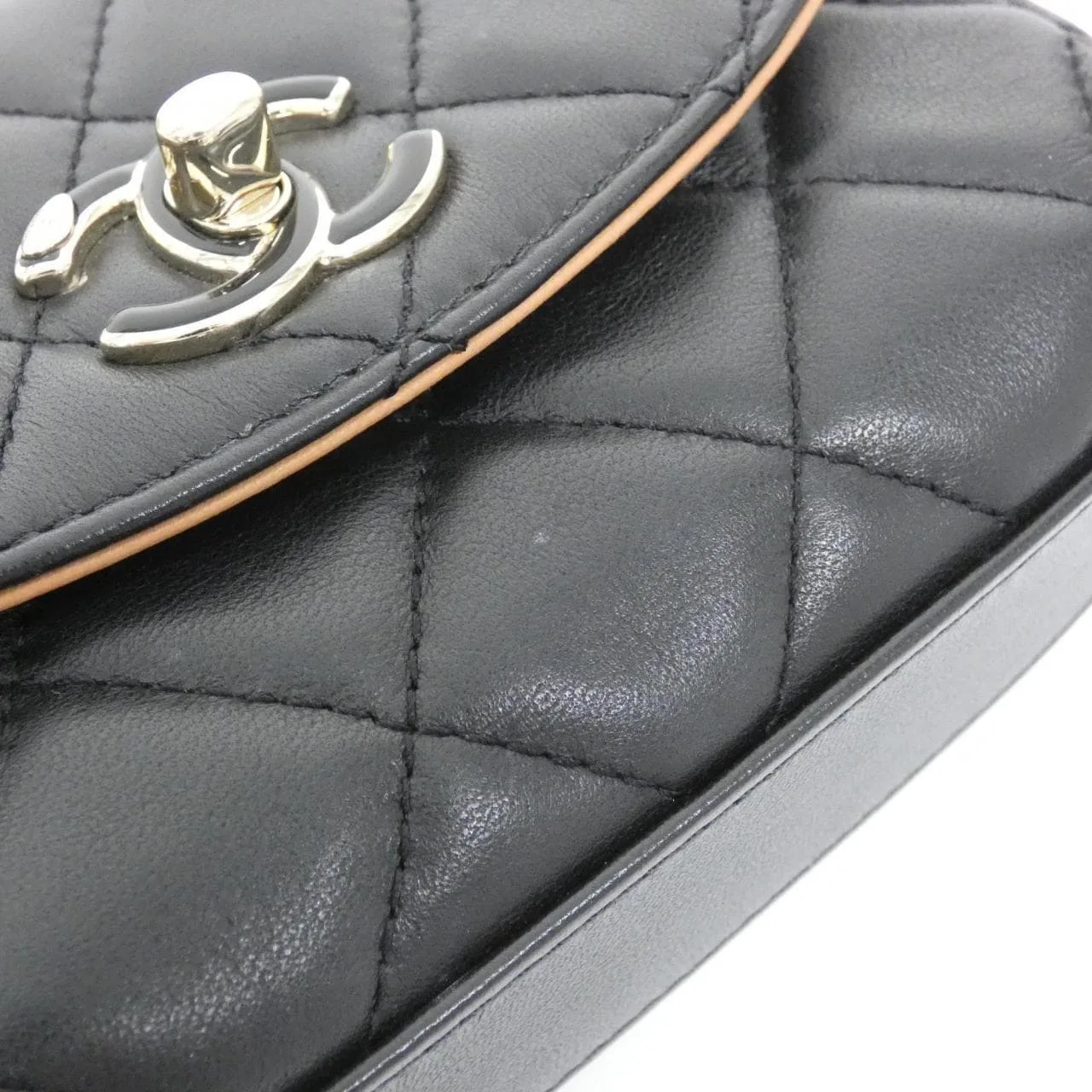 CHANEL AS2369 Shoulder Lambskin 4