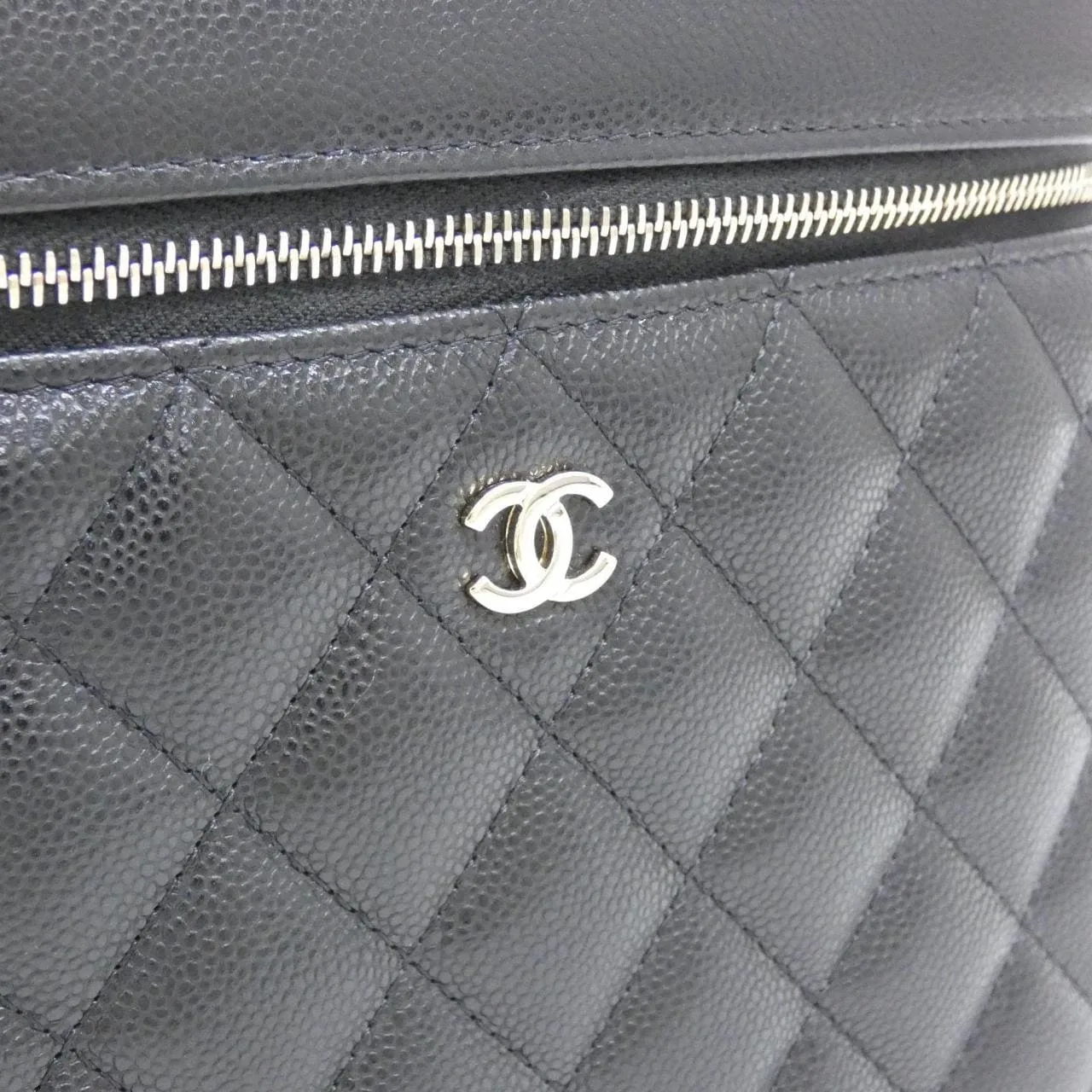 CHANEL Timeless Classic AP2573 Handbag Grained Calfskin 5