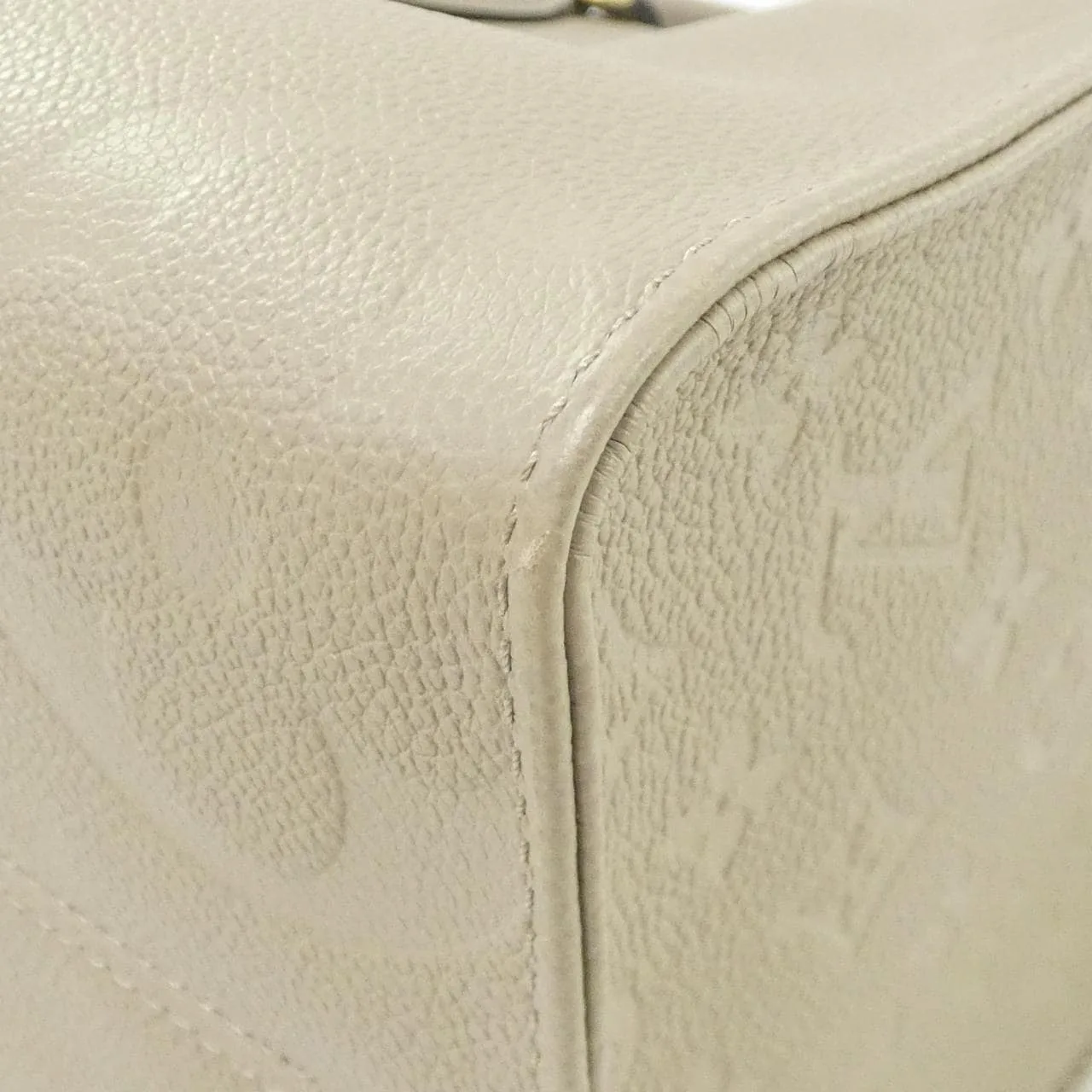 LOUIS VUITTON OnTheGo M45607 Handbag Monogram 2
