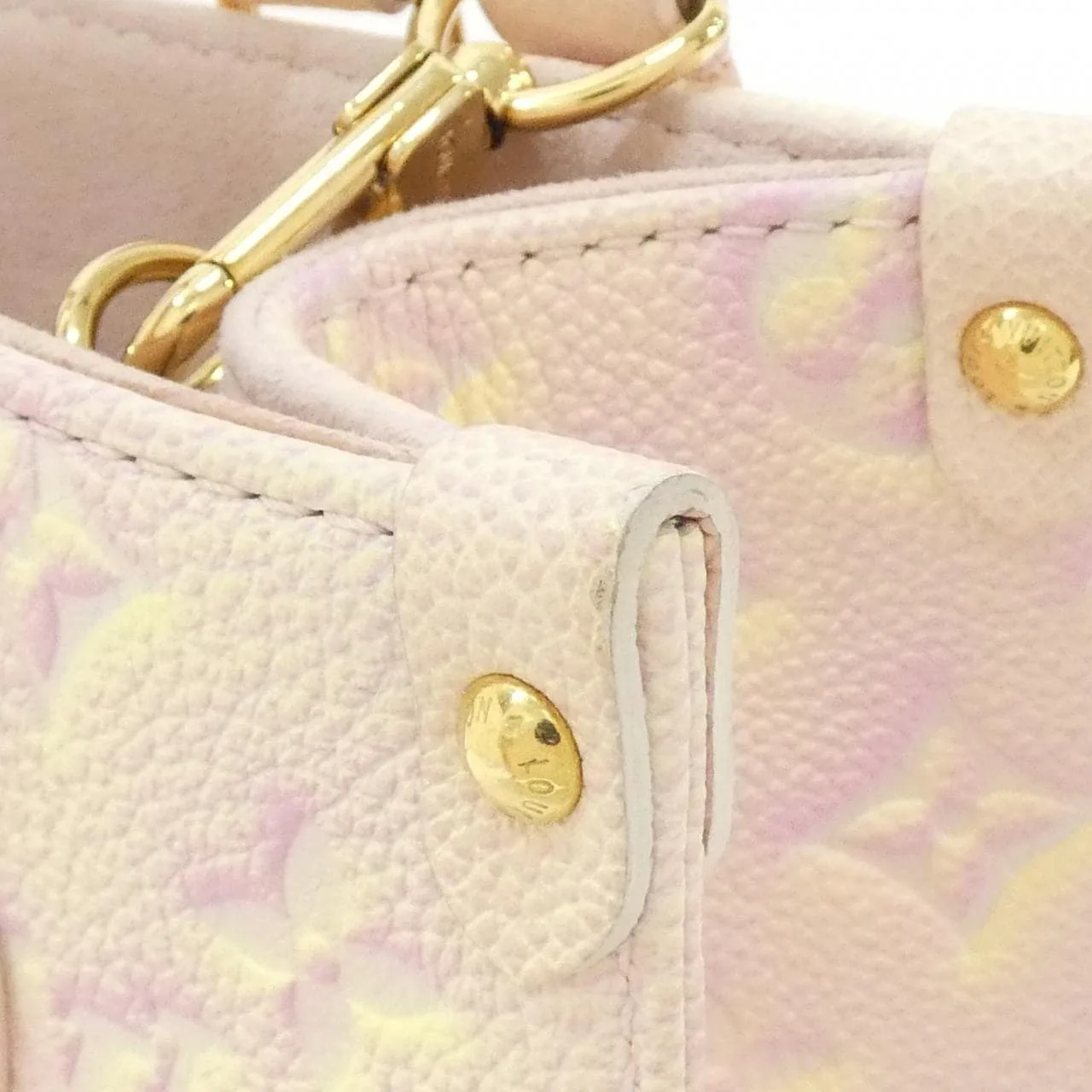 LOUIS VUITTON OnTheGo M46168 Handbag Monogram 3