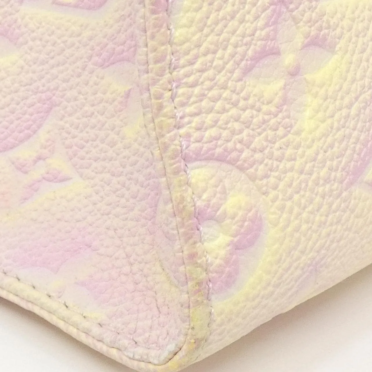 LOUIS VUITTON OnTheGo M46168 Handbag Monogram 4