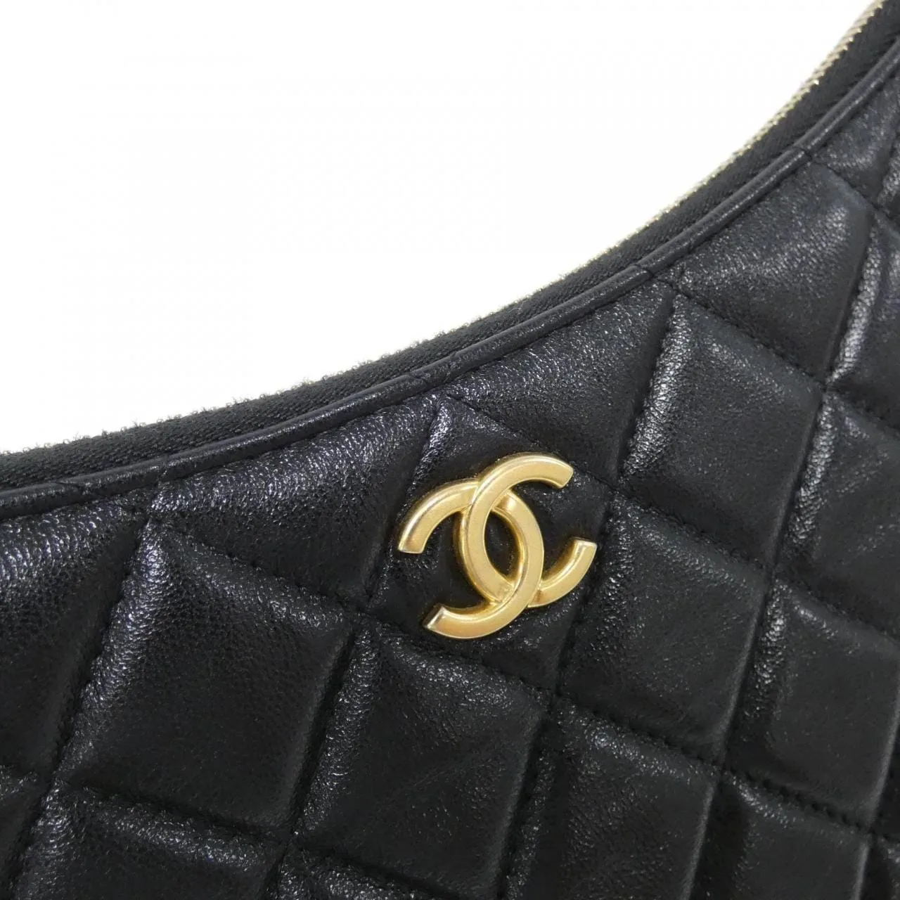 CHANEL AS4368 肩背包 羊皮 5