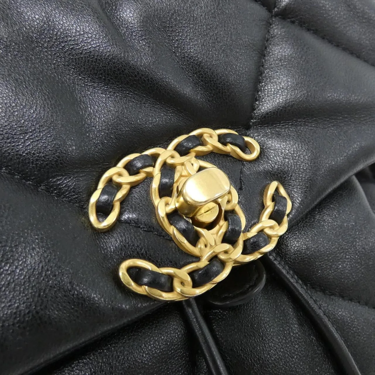 CHANEL Chanel 19 AS4223 背包 羊皮 5