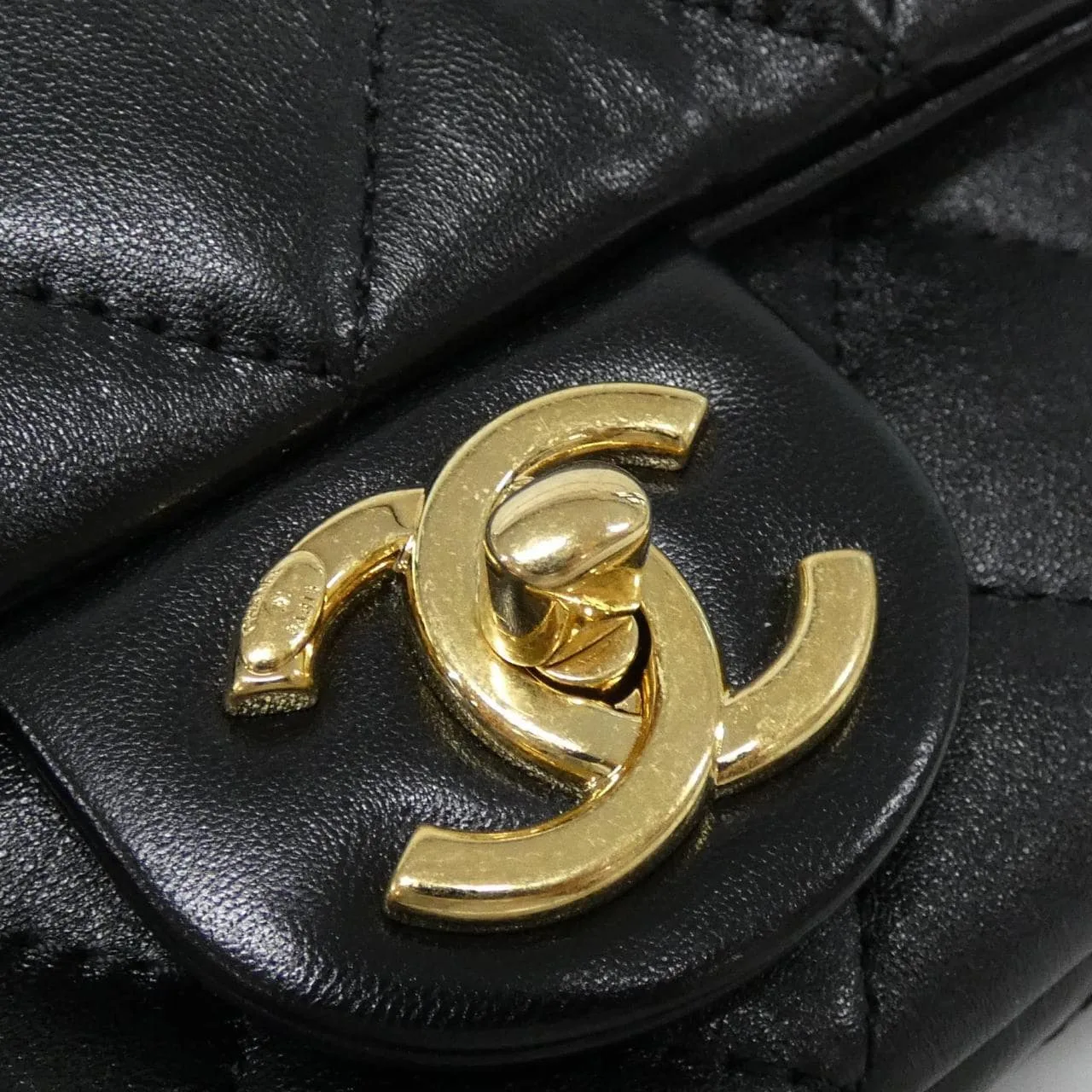 CHANEL Chanel 22 AS3214 Shoulder Lambskin 4