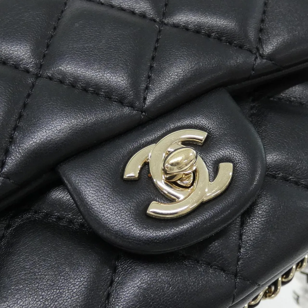 CHANEL Chanel 19 AS1436 肩背包 羊皮 5